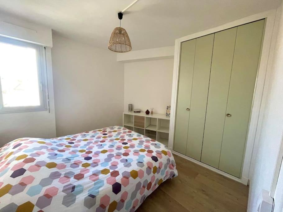Appartement Vue Sur Le Port Gruissan Bagian luar foto